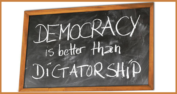 Democracy is better than Dictatorship. Foto: pixabay.com | Gerd Altmann