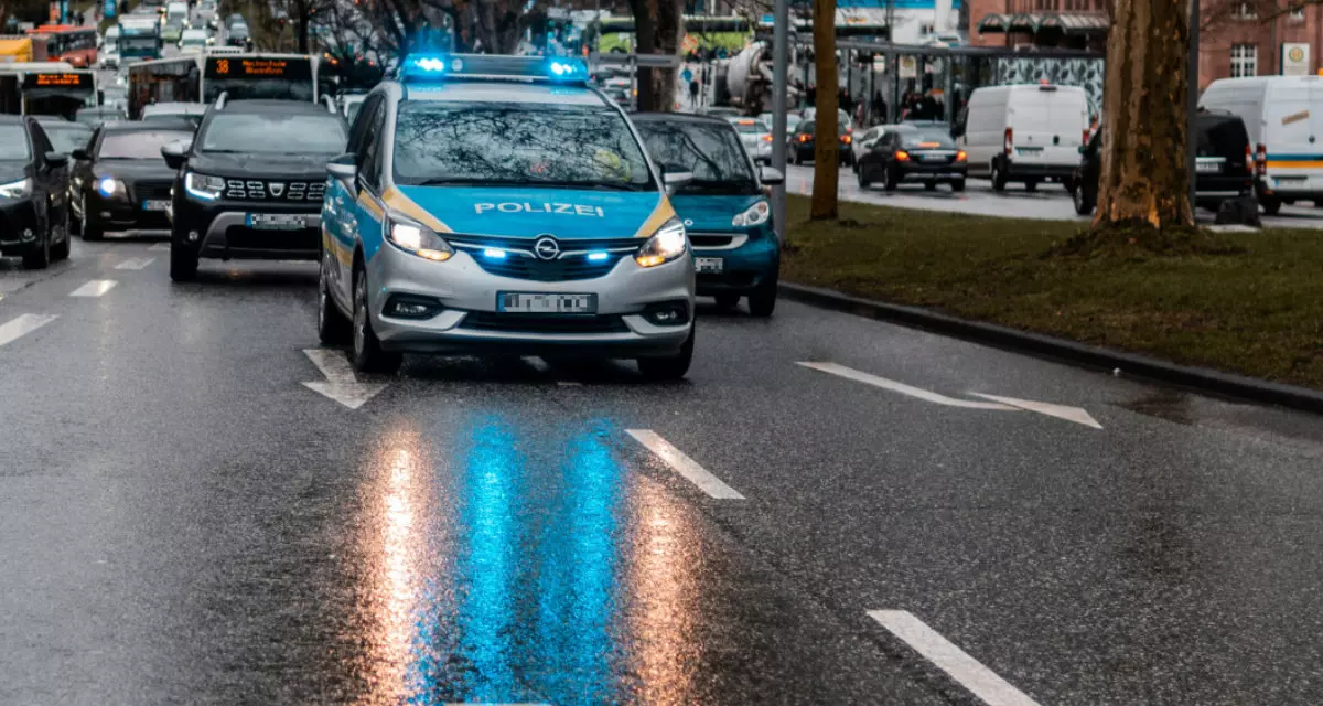 Polizeiauto.