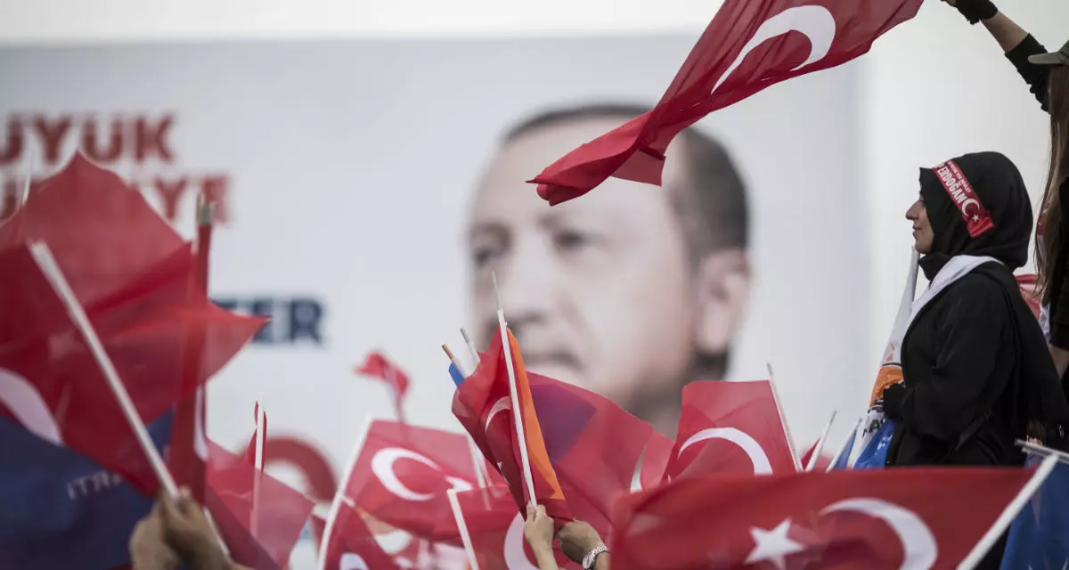 Staatspräsident Erdoğan, 2018 im Wahlkampf mit seiner Partei AKP. 