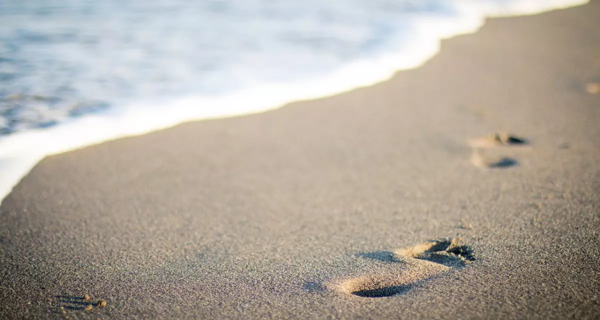 Fußabdruck am Strand. Foto: pixabay | Pexels