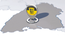 Umriss des Landes Baden-Württemberg mit Landeswappen. Foto: Adobe Stock | bluedesign