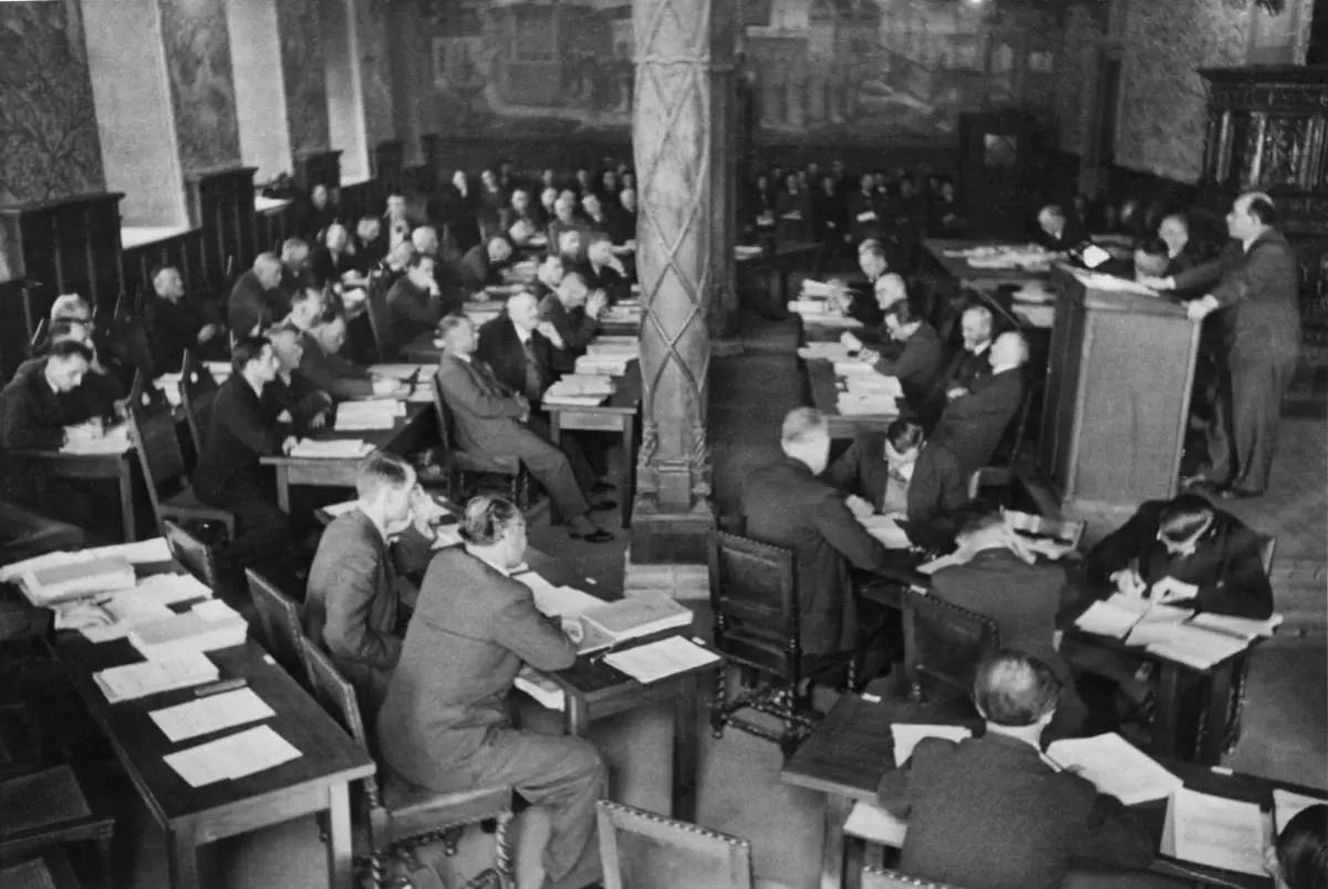 Foto: Die Beratende Landesversammlung für Württemberg-Hohenzollern, Kloster Bebenhausen, Tübingen