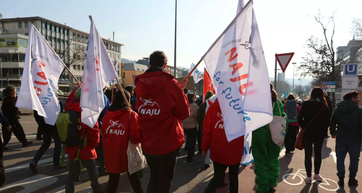Hier nehmen Michèle und Felix am globalen Klimastreik Anfang März 2023 in Stuttgart teil.