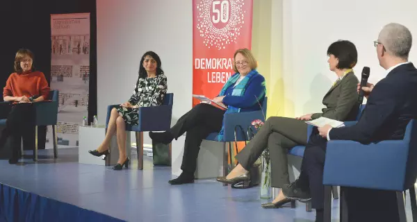 Gespräch „Unsere gefährdete Demokratie" mit Sabine Leutheusser-Schnarrenberger, Muhterem Aras, Gabriele Zull. Foto: Landtag von Baden-Württemberg / Andreas Kaier