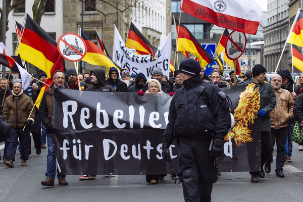 Rechte Demo in Köln. Foto: Christoph Hardt/Geisler-Fotopress.Picture Alliance/dpa.