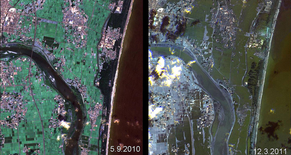 Satelitenbilder eines Küstenabschnitt in Japan, in dem zerstörte Siedlungen durch den Tsunami des Tōhoku-Erdbeben erkennbar sind. Quelle: wikimedia.org/Deutsches Zentrum für Luft- und Raumfahrt, Rapid Eye; DLR, CC-BY 3.0.