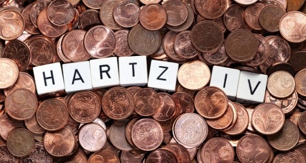 Symbolfoto Hartz IV via Canva.