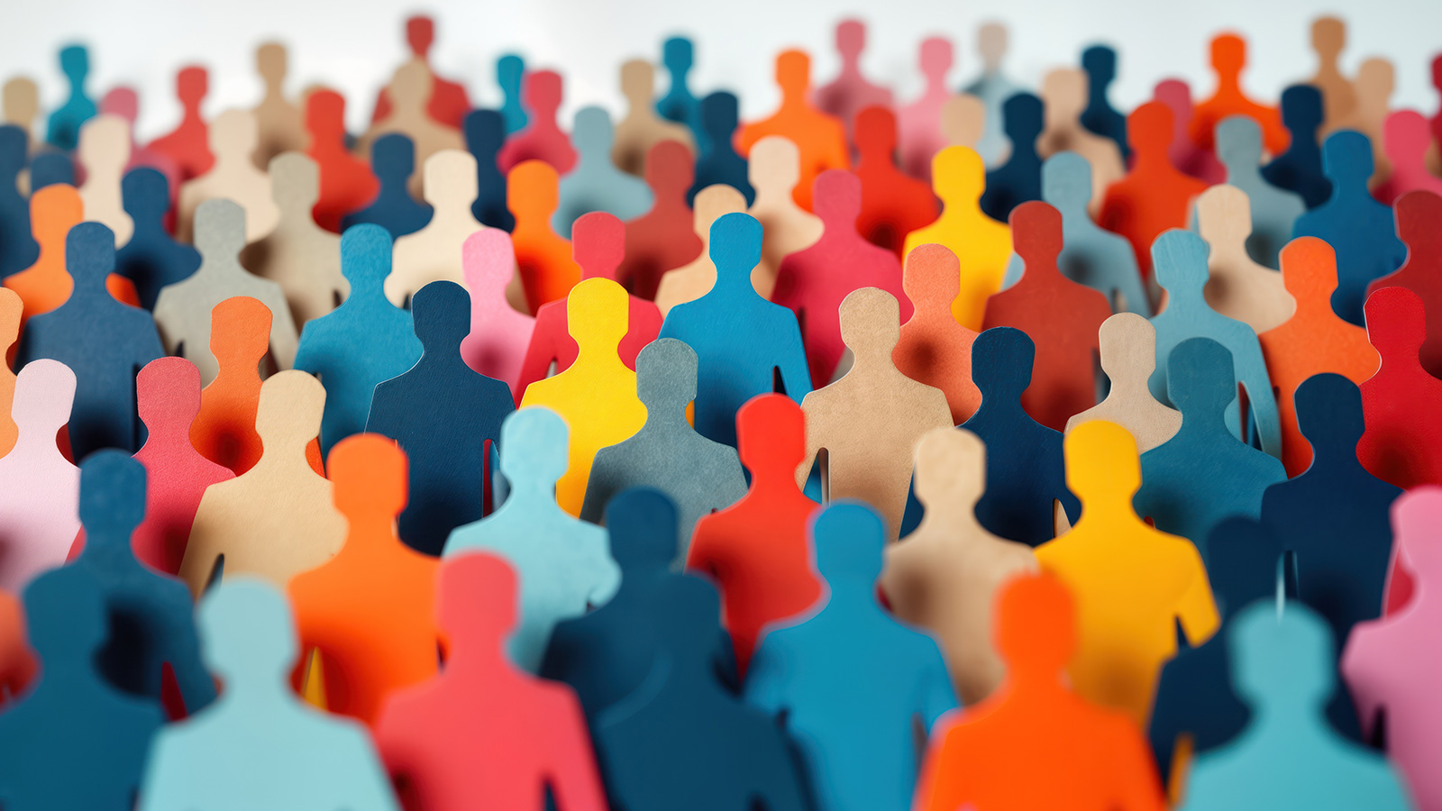 Symbolbild: Menge aus bunten Figuren. Foto: Adobe Stock | Pete, KI-generier